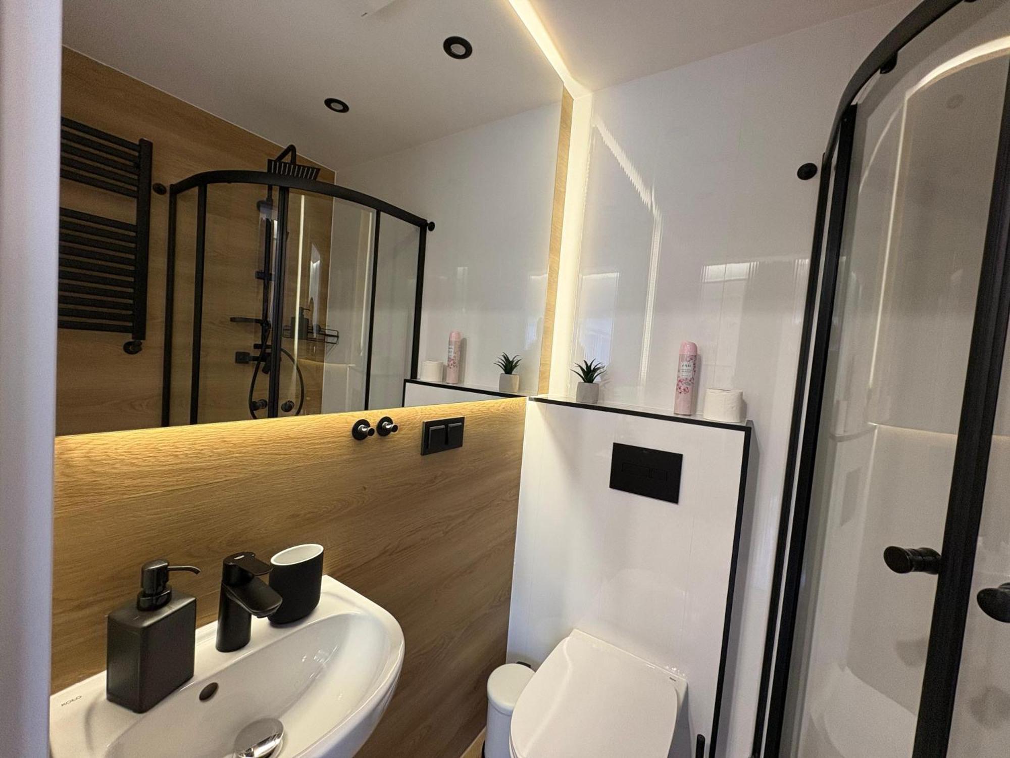 Stylowe Apartamenty W Centrum Wrocław Extérieur photo